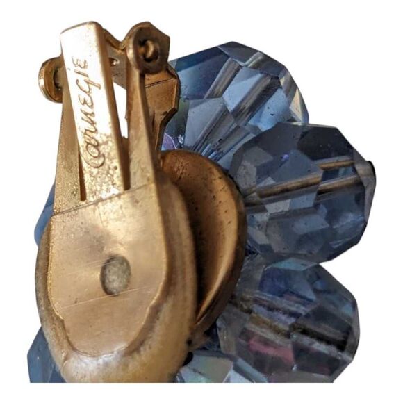 Hattie Carnegie Clister Clip On Earrings Iridescent Blue Aurora Borealis Crystal - Picture 3 of 3